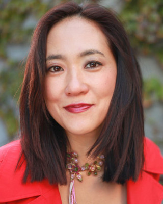 Photo of Sarah Min, Psychologist in Greenwich Village, New York, NY
