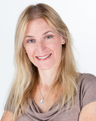 Photo of Lisa Shapir, Psychologist in Elwood, NY