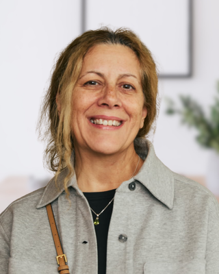 Photo of Dina Carreras, Pre-Licensed Professional, LMSW