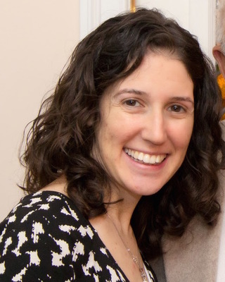 Photo of Dina Eva Kalnicki, Psychologist in Great Neck, NY