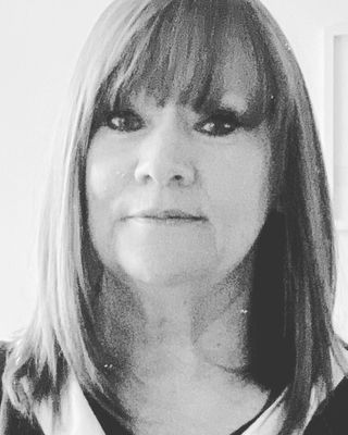 Photo of Dr Jennifer Deakin, Psychologist, HCPC - Clin. Psych.