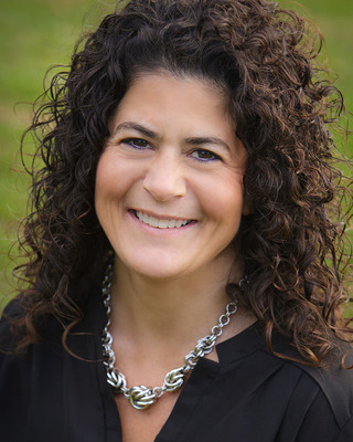Photo of Maria Aresco, Clinical Social Work/Therapist