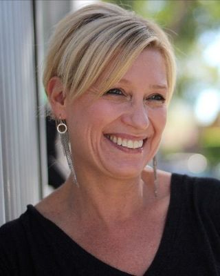Photo of Laura Collura, Marriage & Family Therapist, MFT