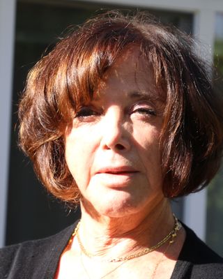 Photo of Rosalinda Taymor, Psychiatrist, MD