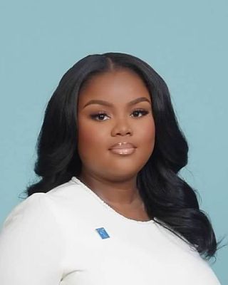 Photo of Taina Melissa Eveillard, Pre-Licensed Professional, LSW