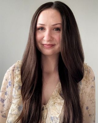 Photo of Emily Braby, Registered Psychotherapist, MEd, RP