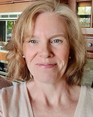 Photo of Rahel-Leigh Peckett, Registered Social Worker, MSW, RSW