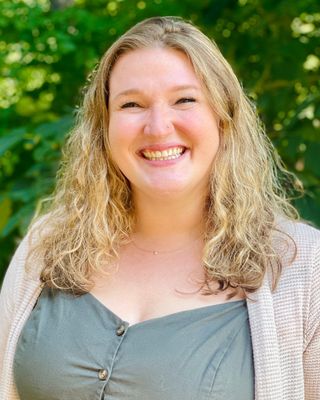 Photo of Amanda Morris - Willow Creek Counseling Associates, LCSW, RPT, Counselor