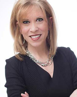 Photo of Leslie Hansen, Licensed Professional Clinical Counselor in Ohio