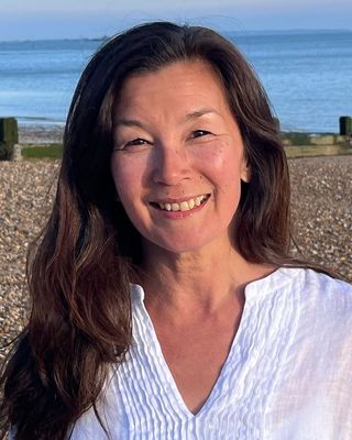 Photo of Ellen Li, Psychotherapist in SS0, England