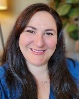 Photo of Catherine Arellano, Marriage & Family Therapist, MA, LMFT