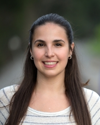 Photo of Lara Kahan, Art Therapist, ATR-BC, LCAT, LPC, LADC