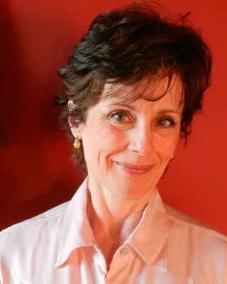 Photo of Elena Parroni Hennick, Marriage & Family Therapist in Brookfield, WI