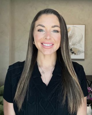 Photo of Sydney E Fox, Marriage & Family Therapist Associate, AMFT
