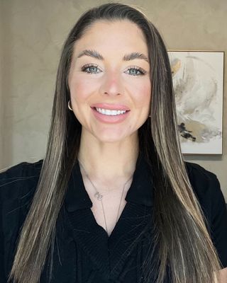 Photo of Sydney Fox, Marriage & Family Therapist Associate, AMFT
