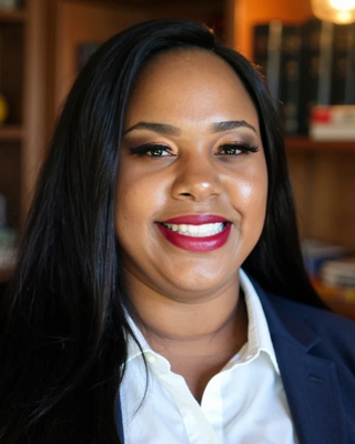 Photo of Takindra Worles, Clinical Social Work/Therapist, LCSW