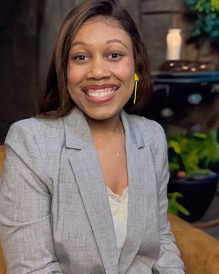 Photo of Keshia Smith, Licensed Clinical Professional Counselor, LCPC, CCTP, CCATP
