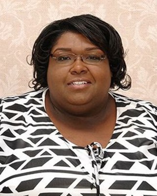 Photo of LaCole Cole, Counselor in Charles County, MD