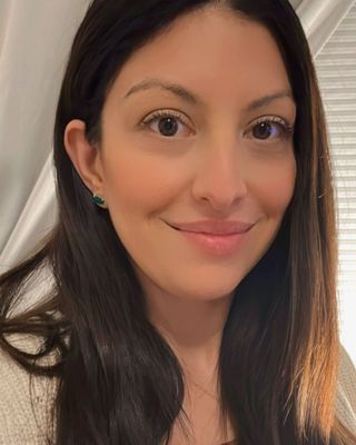 Photo of Ashley Cohen, Registered Psychotherapist (Qualifying), CCC