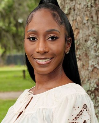 Photo of Jacquelle Warren, Licensed Professional Counselor, MA, LPC