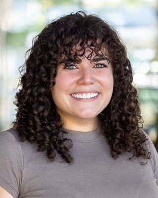 Photo of Zoë Hamberger, Pre-Licensed Professional in Columbia, MD