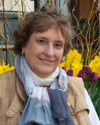 Photo of Lucie Costin-Hall, MA, Registered Psychotherapist