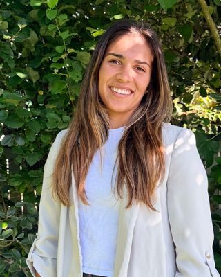 Photo of Chloe Knott, Psychologist, MSc