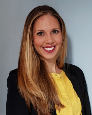 Photo of Priscilla R. De Llovio, Counselor in Illinois