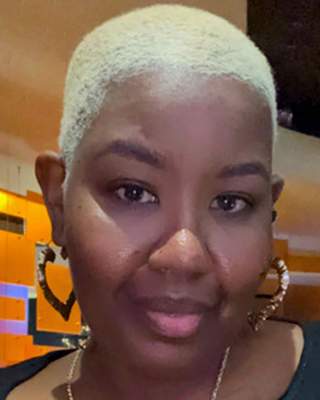 Photo of Jashanda Poe, Resident in Counseling