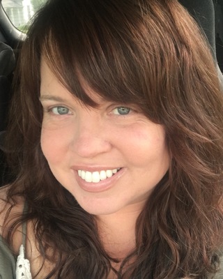 Photo of Nicole McNeil - Ellie Mental Health, Licensed Professional Counselor in Saint Louis, MO