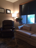 Gallery Photo of Dr. Caudle's office session space