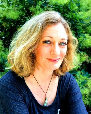 Photo of Nicole Scales Lindberg, LICSW, LADC, Clinical Social Work/Therapist in Minneapolis