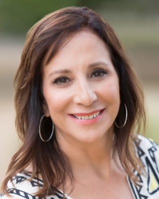 Photo of Kathy Colao, LMFT, RDN, Marriage & Family Therapist