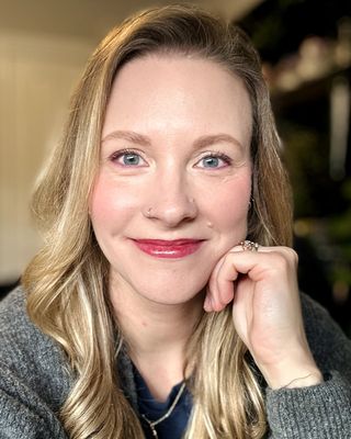 Photo of Erin Walton, Registered Psychotherapist, LLB, MA, RP