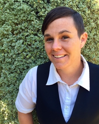 Photo of Caitlin Finnell, Marriage & Family Therapist in Oakland, CA