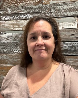 Photo of Tracey Irving, Clinical Social Work/Therapist, BSW, RSW