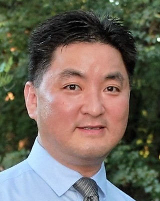 Photo of Peter Whang, Licensed Professional Counselor in 20121, VA