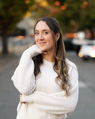 Photo of Andrea Gomar, Marriage & Family Therapist, MFT