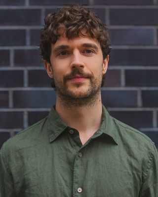 Photo of Beni MacIsaac, Counsellor, MNCPS Acc.