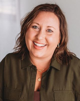 Photo of Lindsay Loftis, Marriage & Family Therapist, LMFT