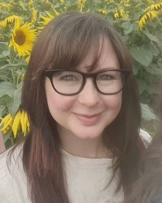 Photo of Dr Ami Brooks, Psychologist, HCPC - Clin. Psych.