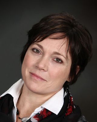Photo of Roberta Weir, Registered Psychotherapist in Ottawa, ON