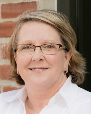 Photo of Julie Cunningham, Marriage & Family Therapist, MS, LCMFT