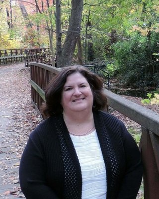 Photo of Martha Fischer, Marriage & Family Therapist in Herndon, VA