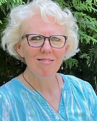 Photo of Cathy Luebbering, Clinical Social Work/Therapist, MSW, LCSW