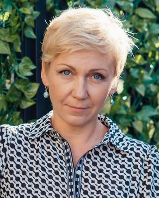 Photo of Oksana Denysenko, MACP, Registered Psychotherapist