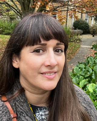 Photo of Leah Larwood, Psychotherapist, MA, UKCP Trainee