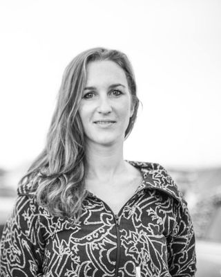 Photo of Zoe Knox, Counsellor, MC, ACA-L2