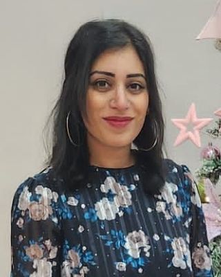 Photo of Freya Nadeem, Psychotherapist, MBABCP