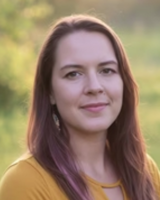 Photo of Liisa Pullinen, Marriage & Family Therapist, LMFT